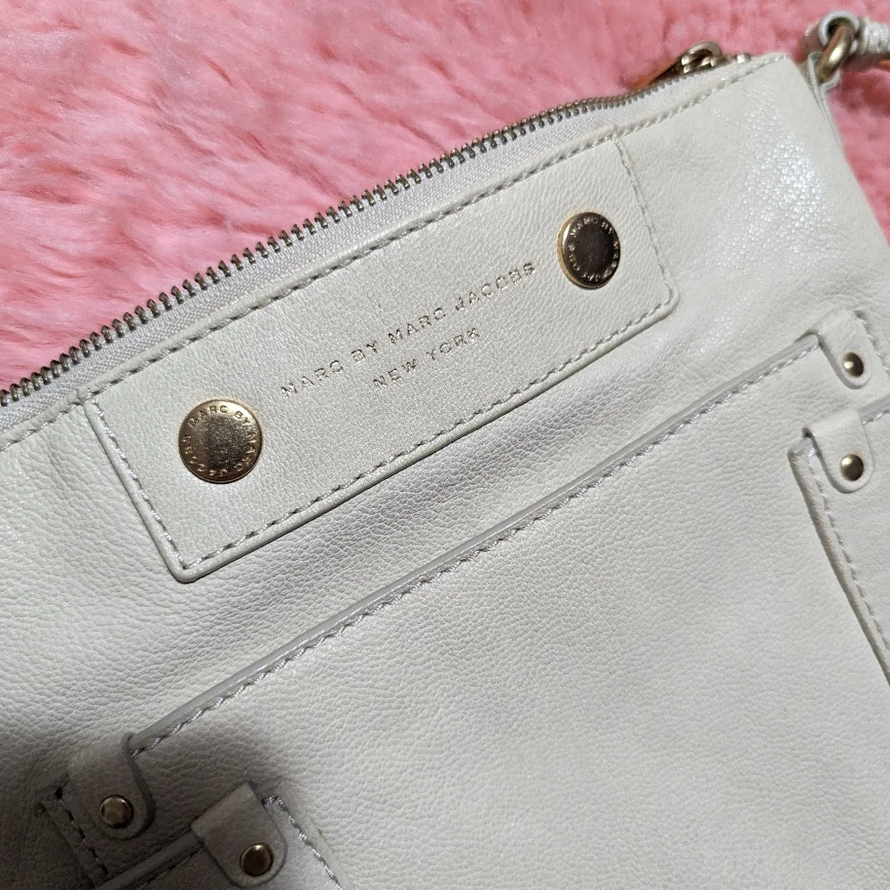 Marc by Marc Jacobs bag - Picture 2 of 8